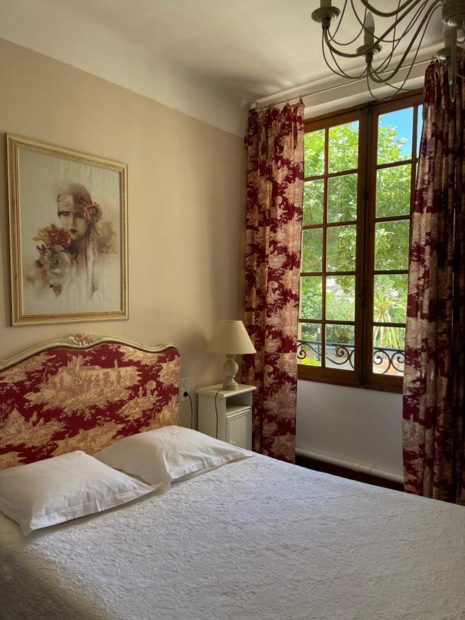 Hotel Du Moulin Альмань-ан-Прованс Екстер'єр фото